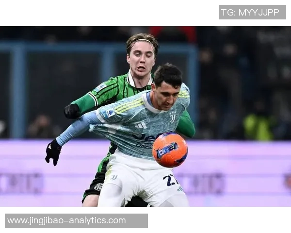 巴黎圣日耳曼友谊赛大胜尤文图斯四球狂潮引发全场热烈反响