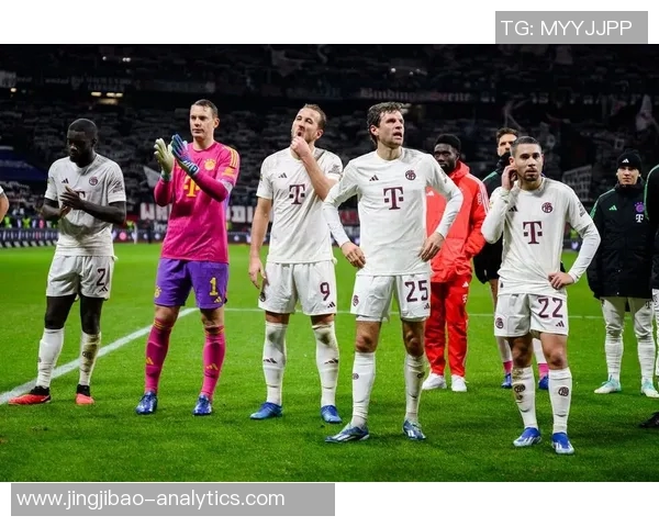 足总杯精彩对决那不勒斯与拜仁激战成平局引发全场热烈反响 足总杯精彩对决那不勒斯与拜仁激战成平局引发全场热烈反响