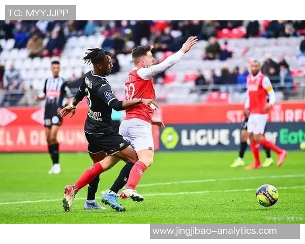 友谊赛激战：里昂与AC米兰互交白卷红牌事件引发全场热议