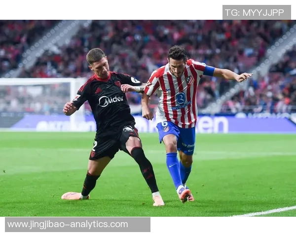 国王杯精彩对决曼联大胜马竞乌龙球引发热议与转会传闻